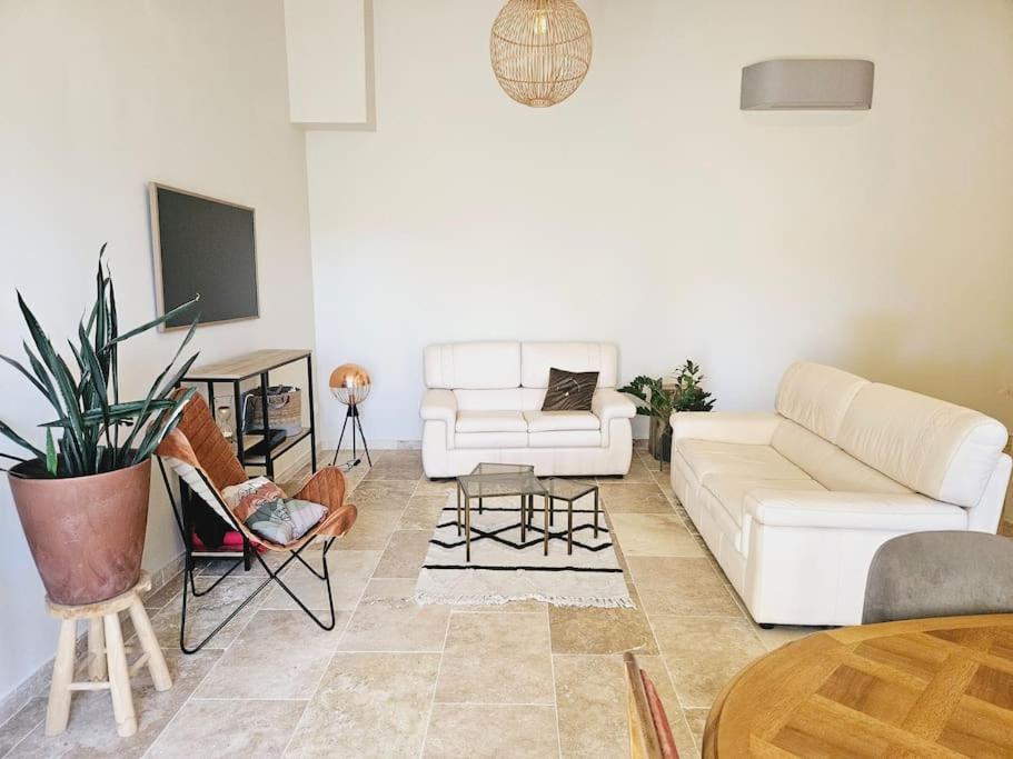 Le Gite De La Marquise - Elegant Appartement Avec Terrasse - Montboucher-sur-Jabron Exteriör bild